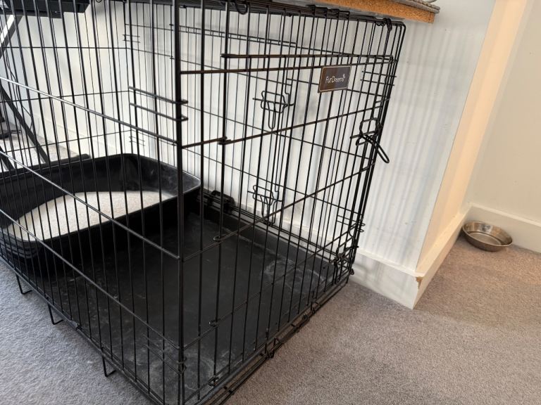 FurDream 36” folding dog crate. 
