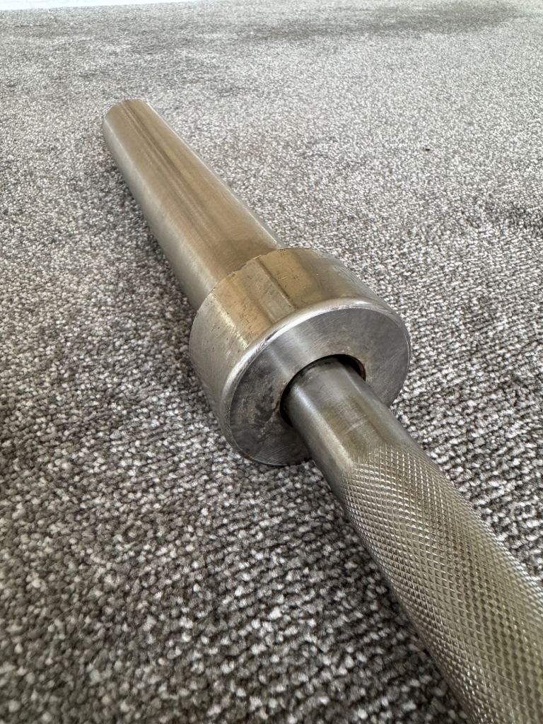 NEW 6ft 2 inch 12.5kg Olympic barbell set + 20kg trigrip weight plates (2x10kg)