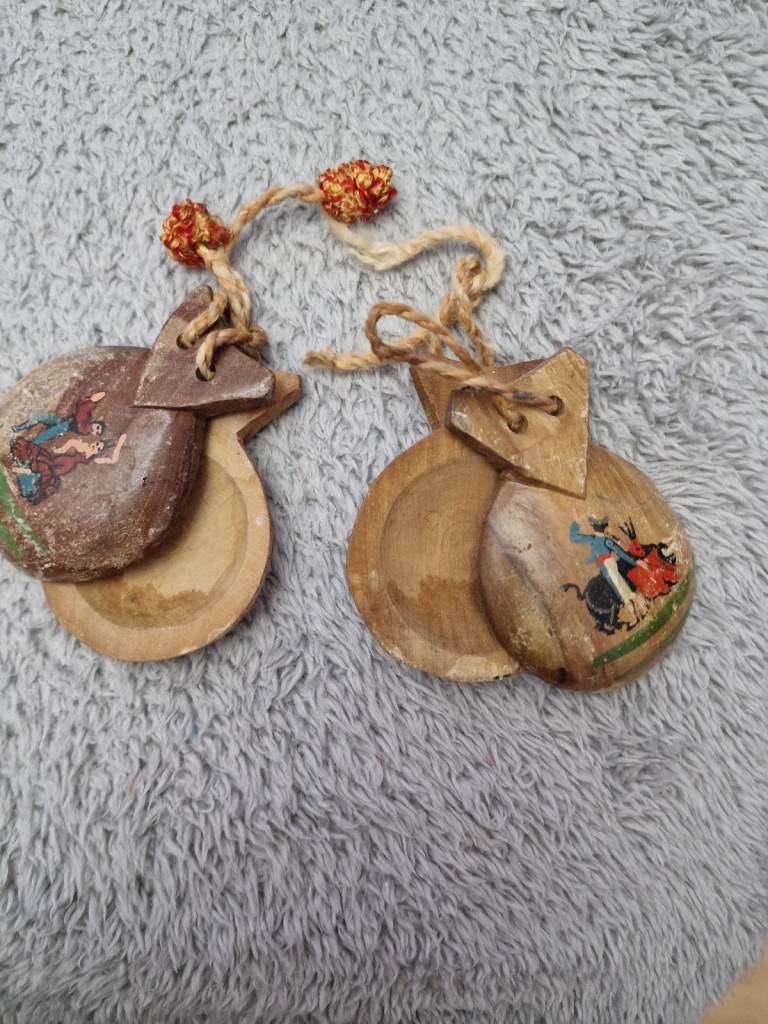Vintage one pair of flamenco castanets 