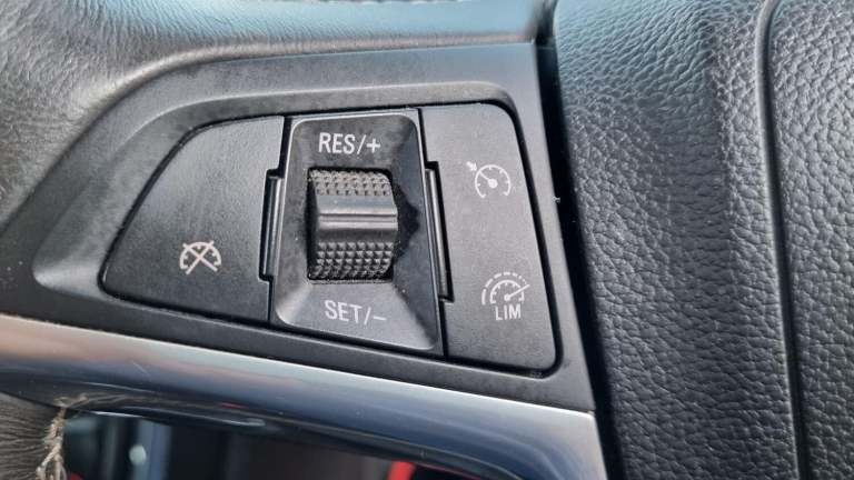 VAUXHALL MOKKA 1.6 Exclusiv 2014