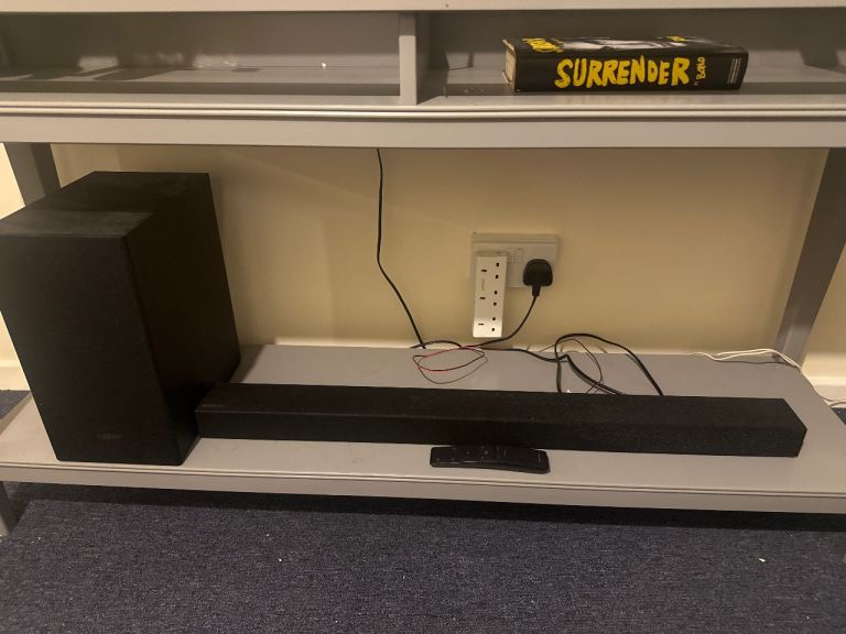 Samsung Bluetooth Soundbar with wired Subwoofer – Great Condition