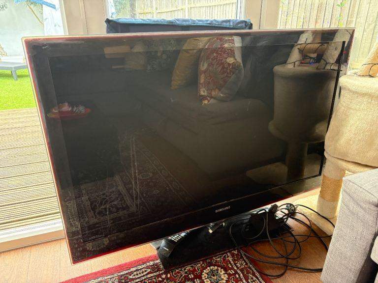 2010 Samsung 46inch TV