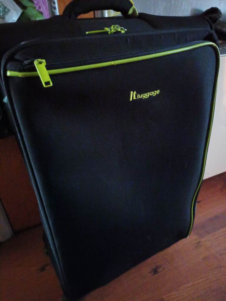 image for 3 X STRONG SUITCASES EX COND 