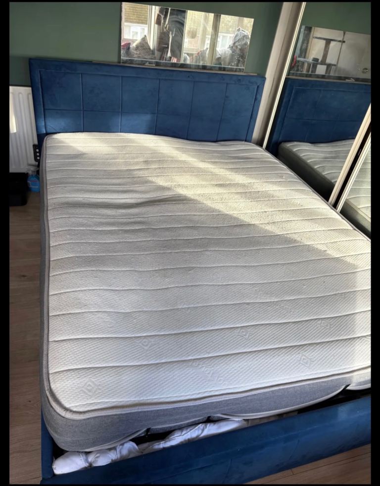 Kingsize mattress cool touch