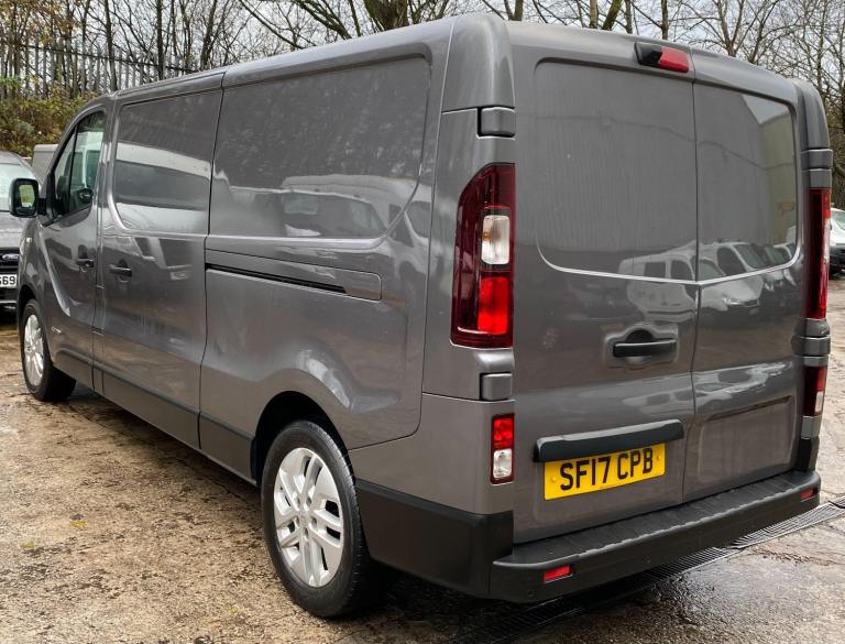 2017 Renault Trafic 1.6 dCi 29 Sport Nav Panel Van 5dr Diesel Manual LWB Standard Roof Euro 6 ( P...