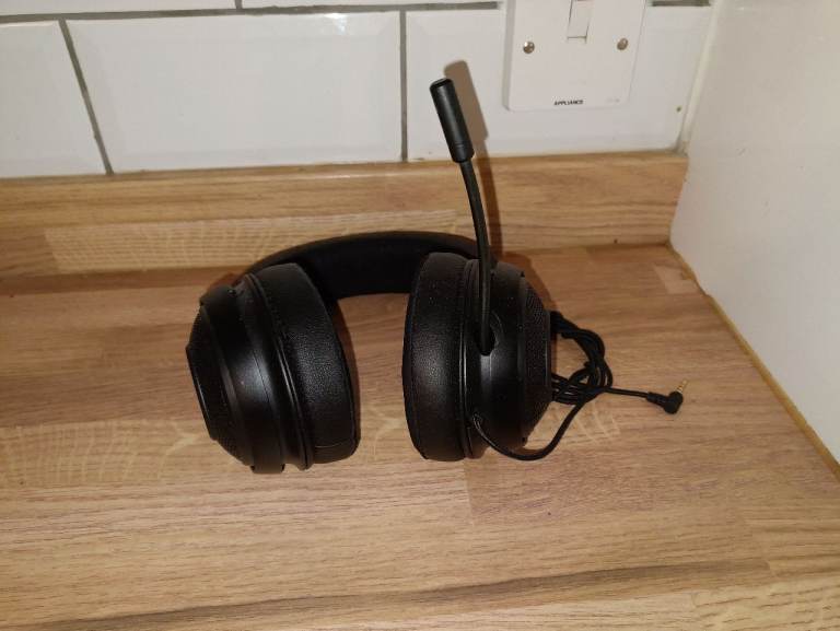 RAZER KRAKEN - 7.1 GAMING HEADPHONES / HEADSET / MIC  - PC/PS4/PS5/XBOX