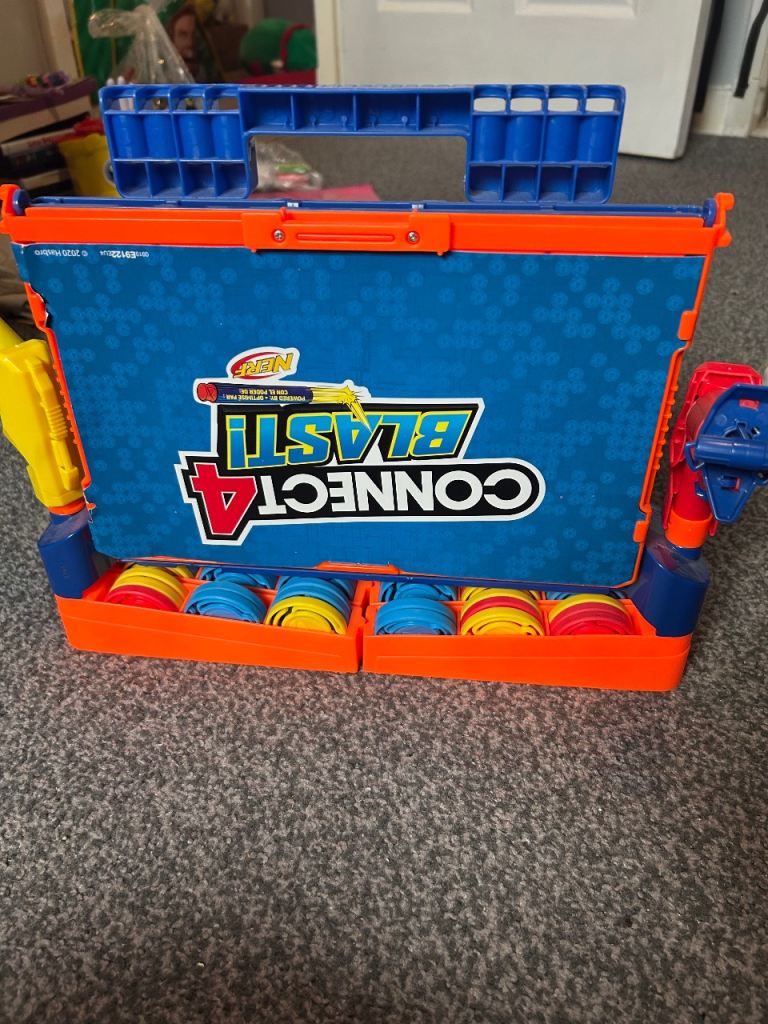 Connect 4 blast game