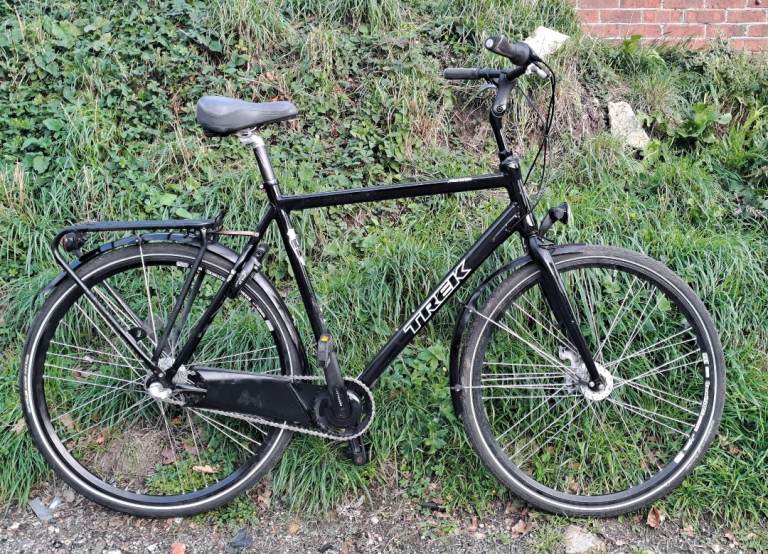 Trek Manhattan large hybrid classic aluminium frame road bike 