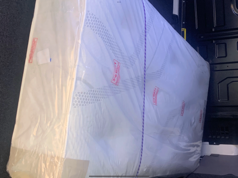 BRAND NEW LUXURIOUS MEMORY FOAM AND SPRUNG SINGLE MATTRESS 