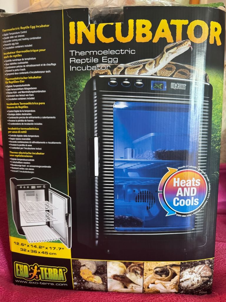 Exo Terra incubator 