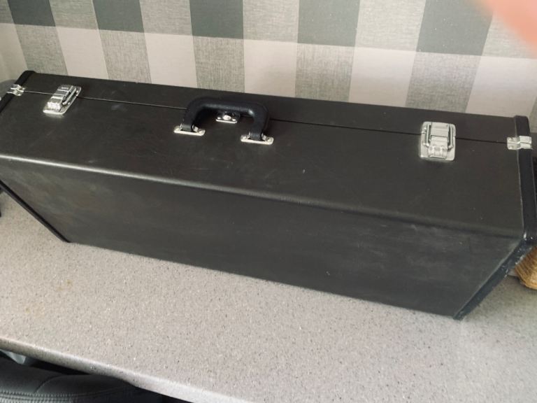 Yamaha Tenor Saxophone Hard Case – Red Interior, Good Condition