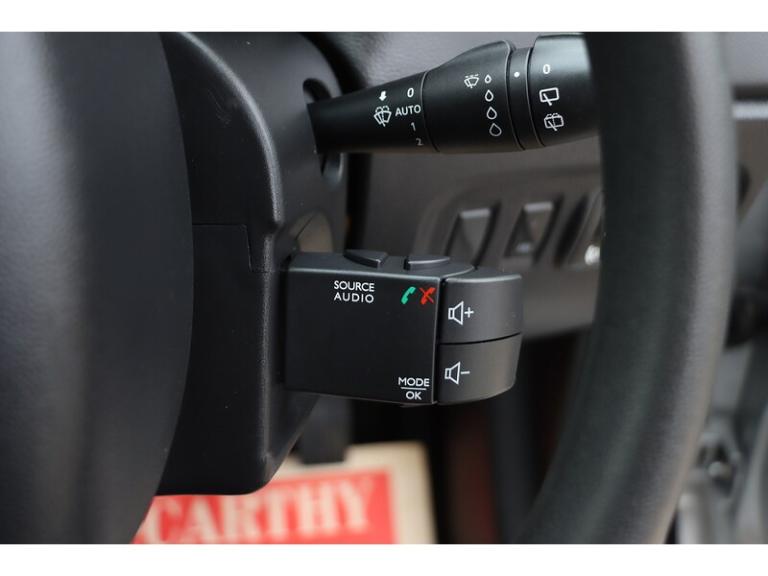 2018 Renault Captur TCe ENERGY Play SUV Petrol Manual