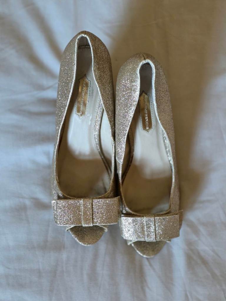 Glittery Gold River Island barely worn women's heels
