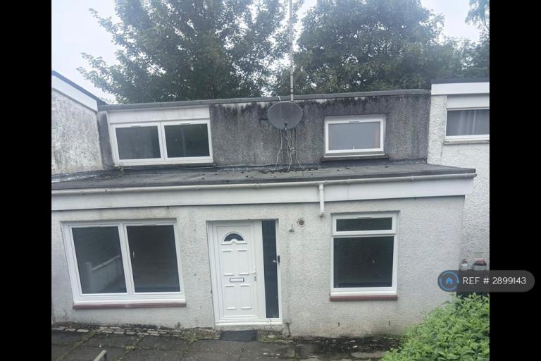 4 bedroom house in Pine Place, Glasgow, G67 (4 bed) (#2899143)