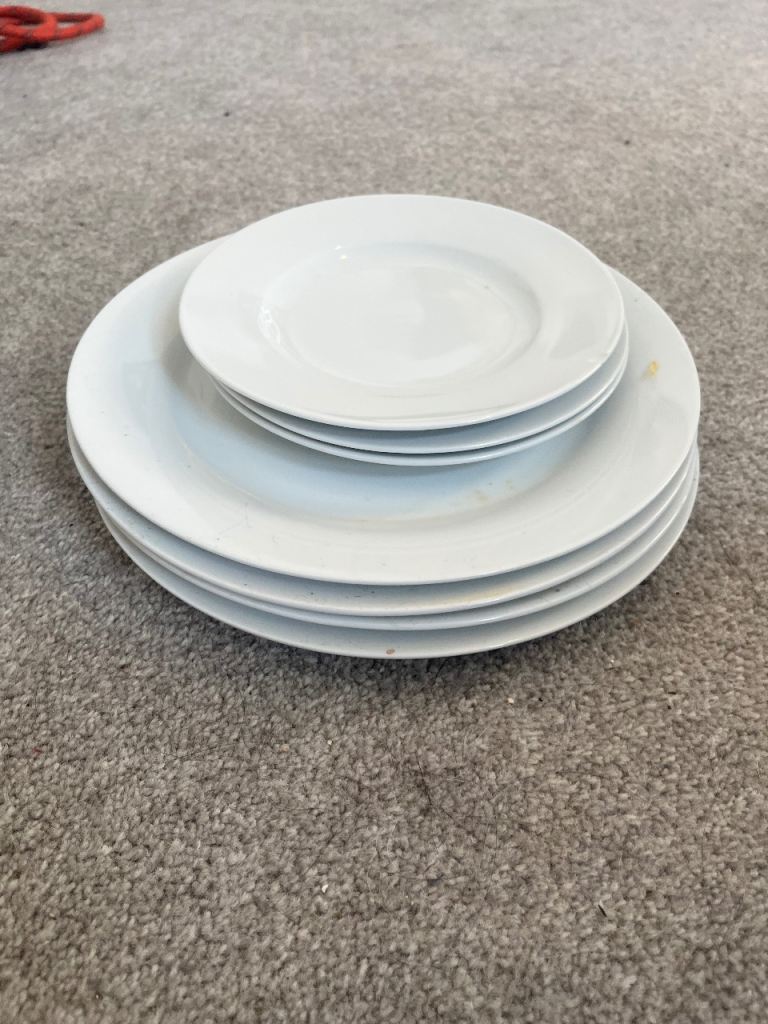 FREE - Plates & side plates 
