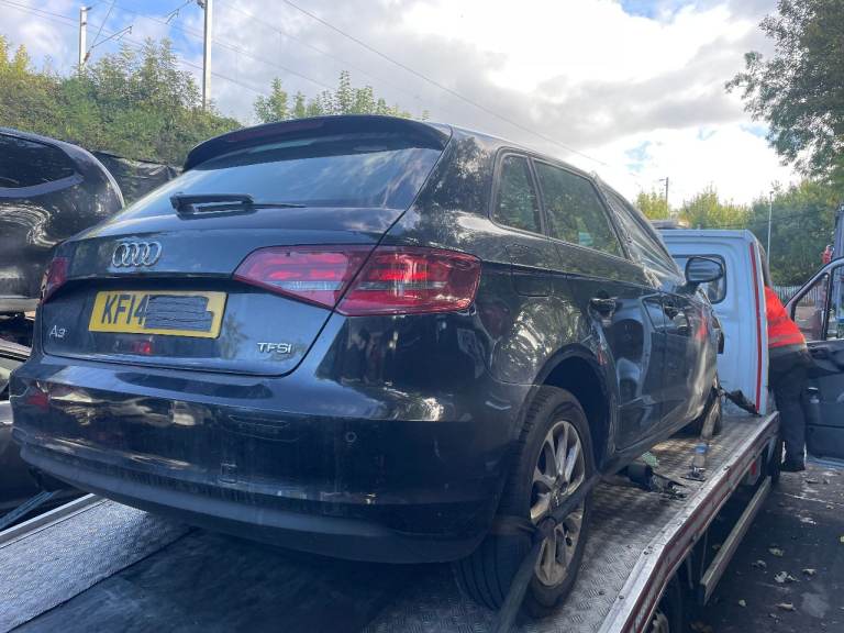 AUDI A3 2014 PETROL 1.4 CPTA BLACK BREAKING FOR PARTS