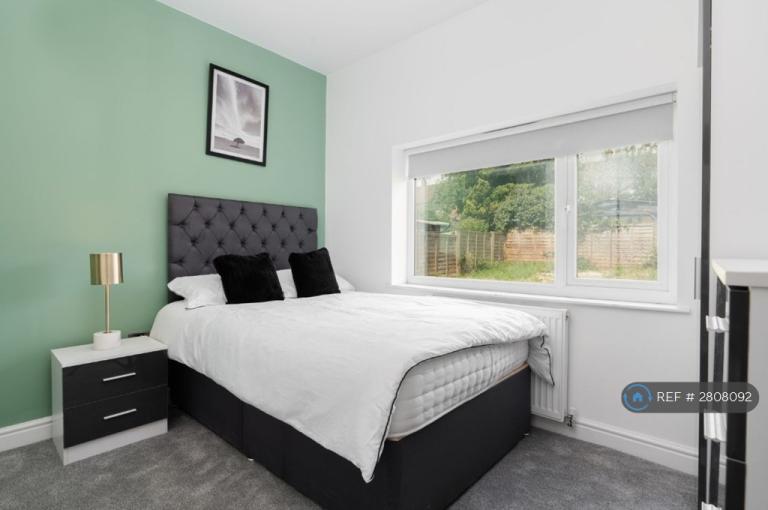 1 bedroom in Harrow Road, Wigan, WN5 (#2808092)