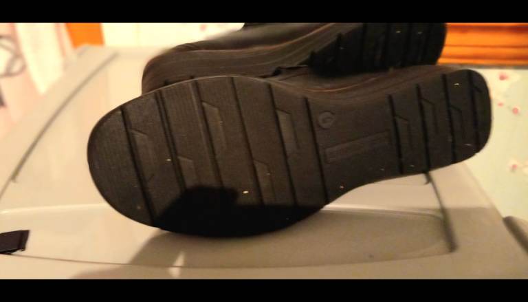Ladies Black Leather Shoes  Excellent Condition