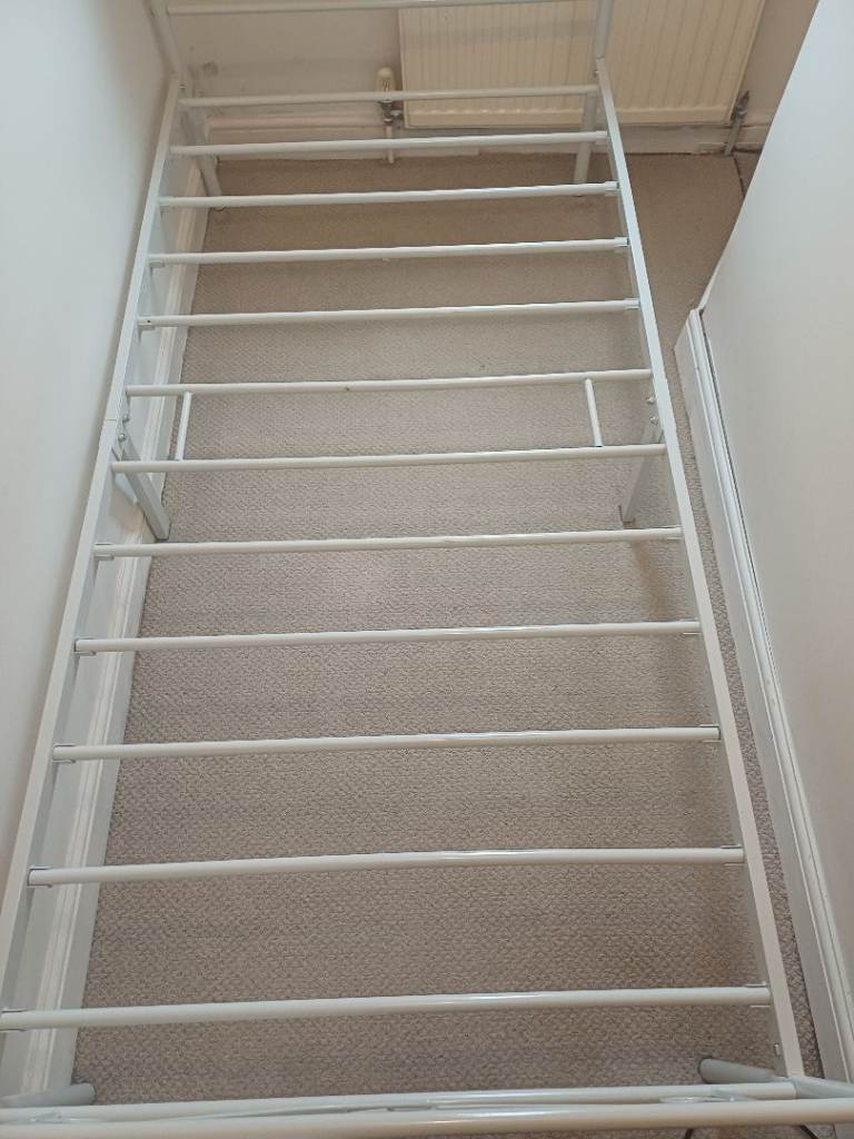 Single bed frame 