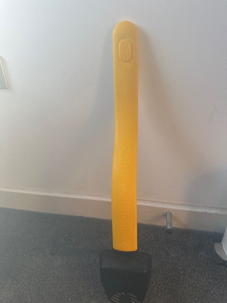 Car Steering Lock – Excellent Condition