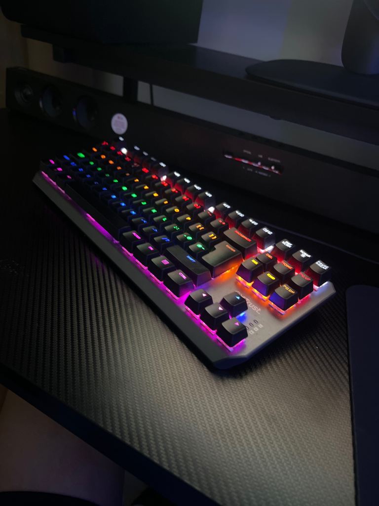 Gaming Keyboard with RGB Backlighting – As Good As New