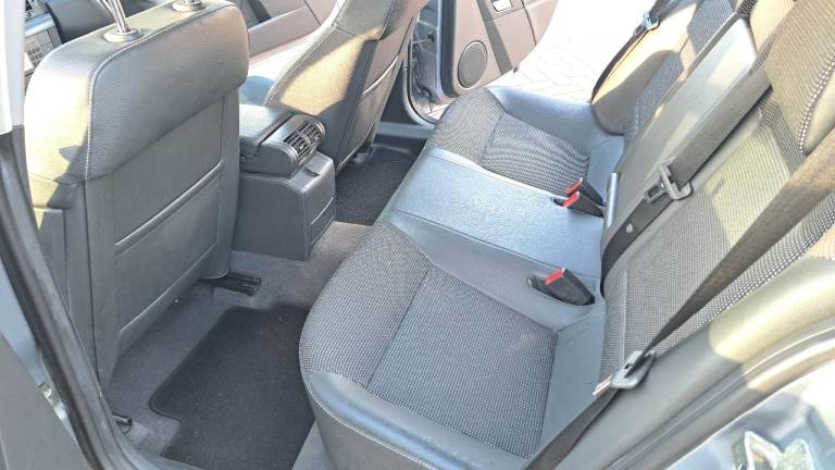 2007 Vauxhall Vectra 2.2 Direct Petrol Automatic – Rare Spec – New MOT – ULEZ Compliant