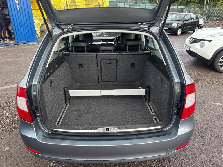 2011 Skoda Superb 2.0 TDI CR 170 SE 5dr ESTATE Diesel Manual