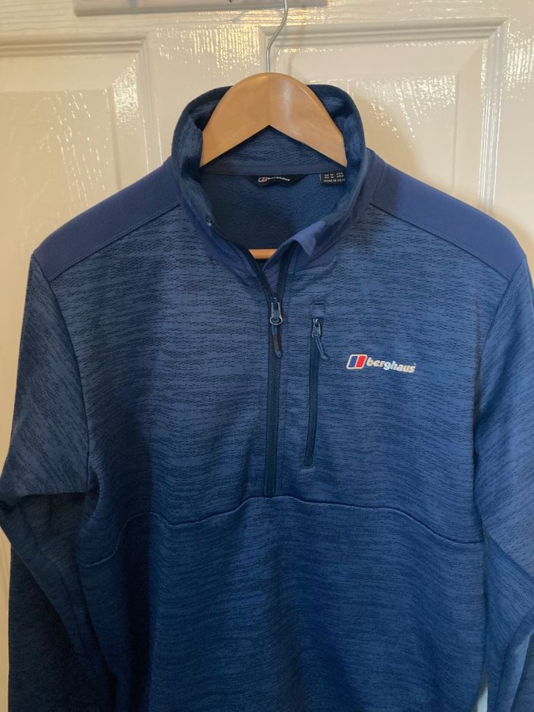 image for New berghaus pullover size M