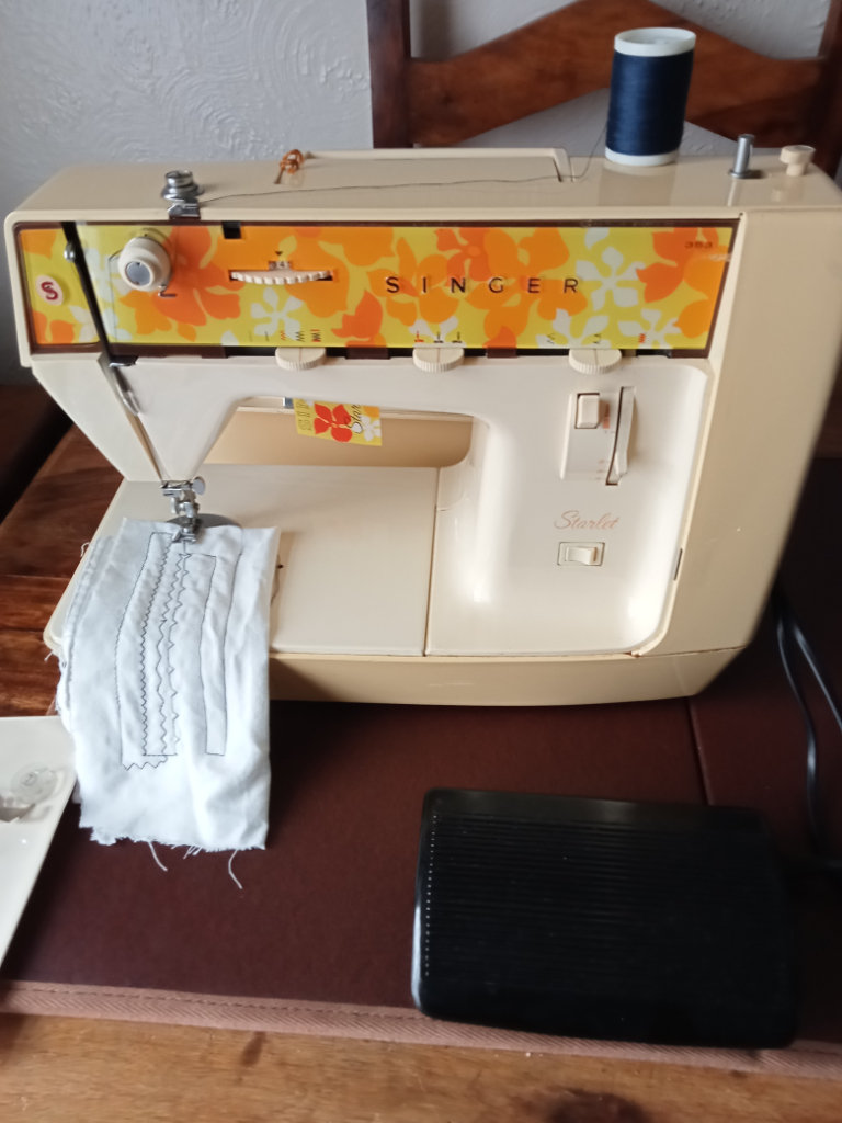 singer starlet electric sewing machine model 353