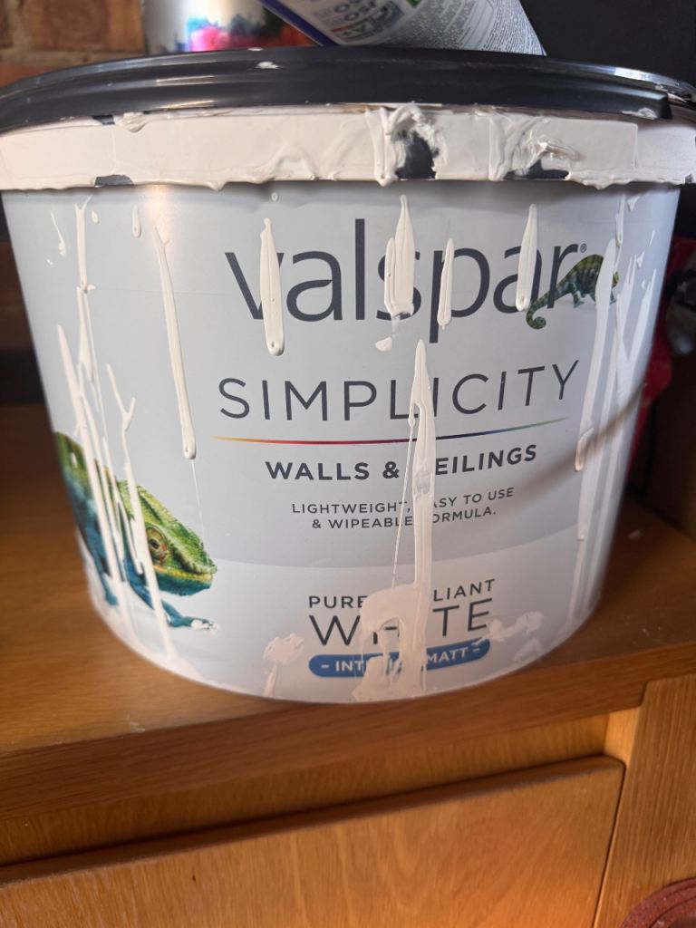 2x large pots of trade white paint - barely used 