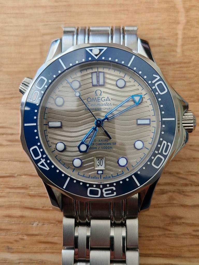 Omega Seamaster Diver 300M – Silver, As Good As New