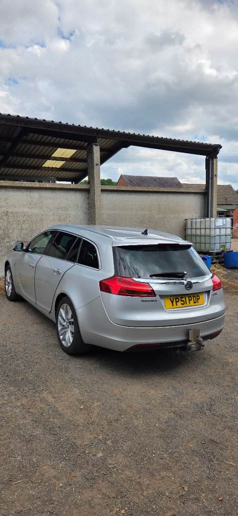 Vauxhall, INSIGNIA, Estate, 2011, Other, 1956 (cc), 5 doors