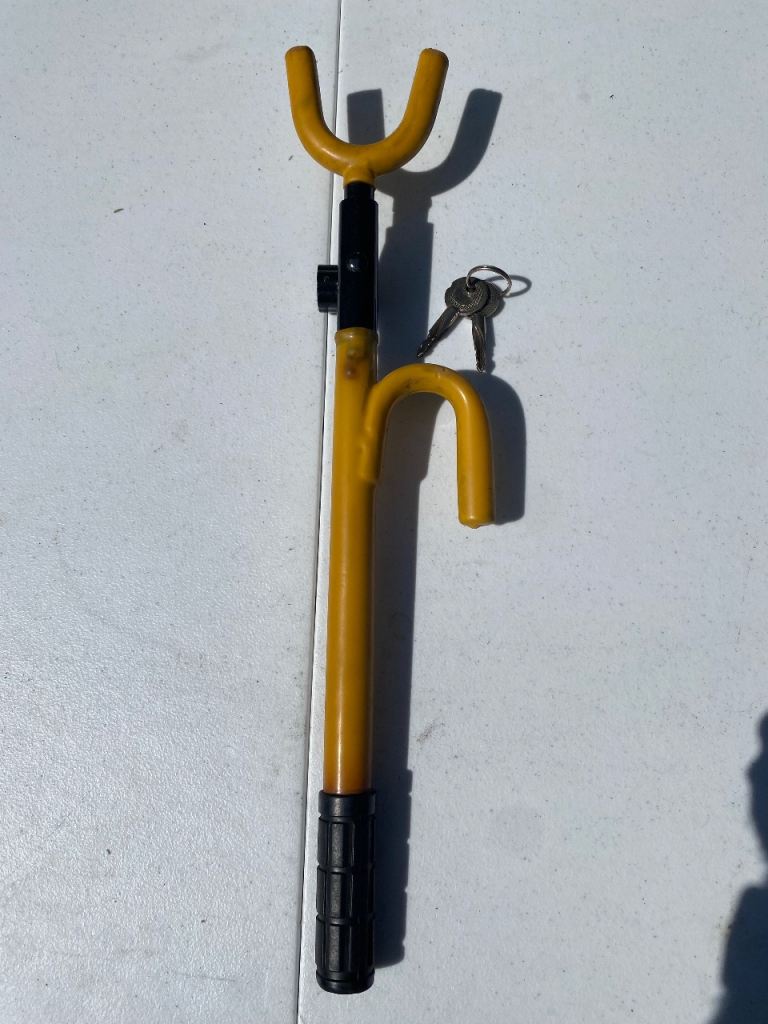 Steering lock