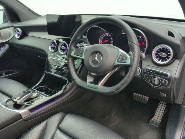 2016 Mercedes-Benz GLC 2.1 GLC250d AMG Line (Premium Plus) SUV 5dr Diesel G-Tronic 4MATIC Euro 6 ...
