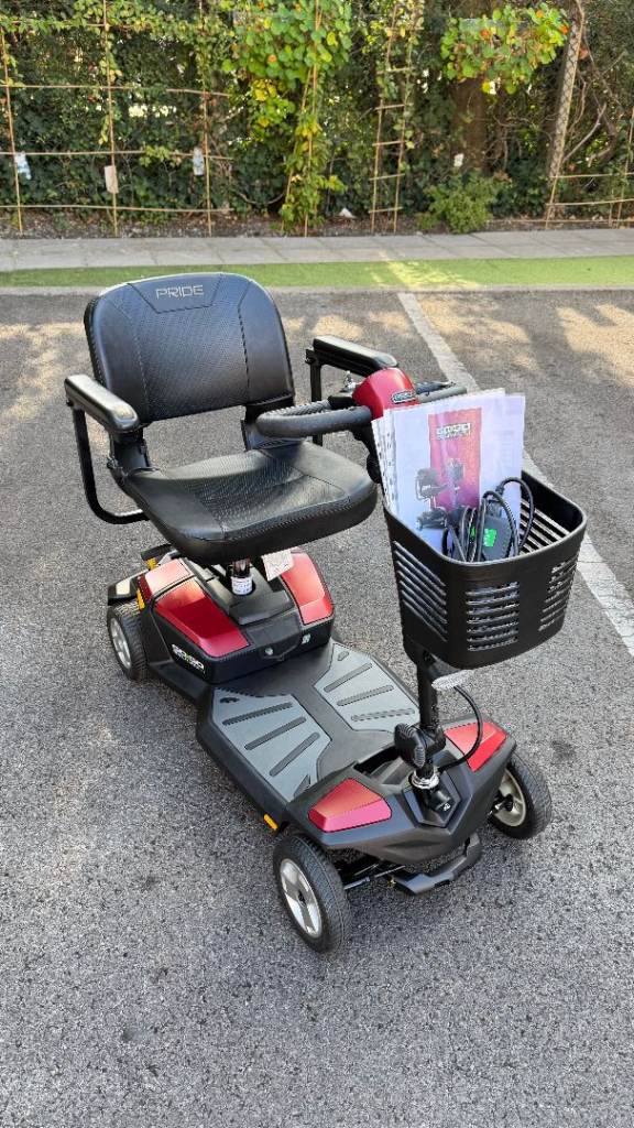 Lightweight Go Go Endurance Li Mobility Scooter. Airline safe. I'd be happy to deliver it in Bristol