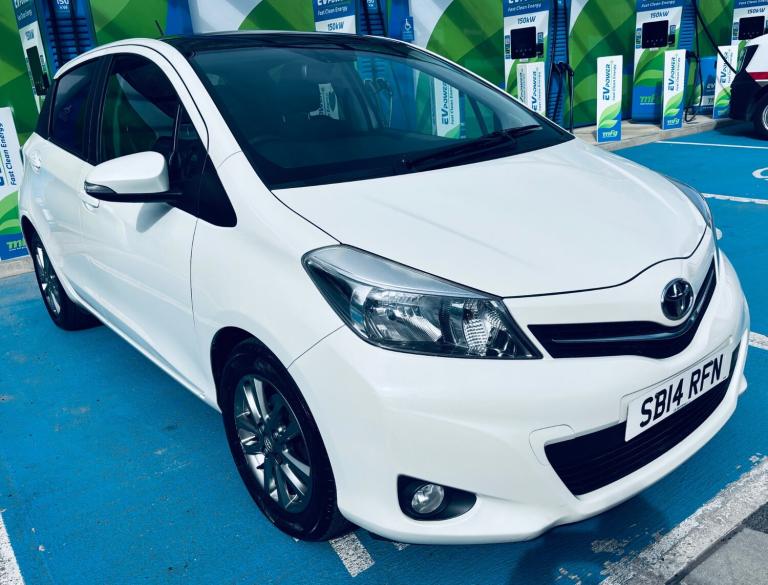 2014 Toyota Yaris 1.33 VVT-i Icon+ 5dr HATCHBACK Petrol Manual