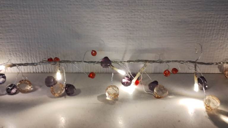 Mains decorative lights 