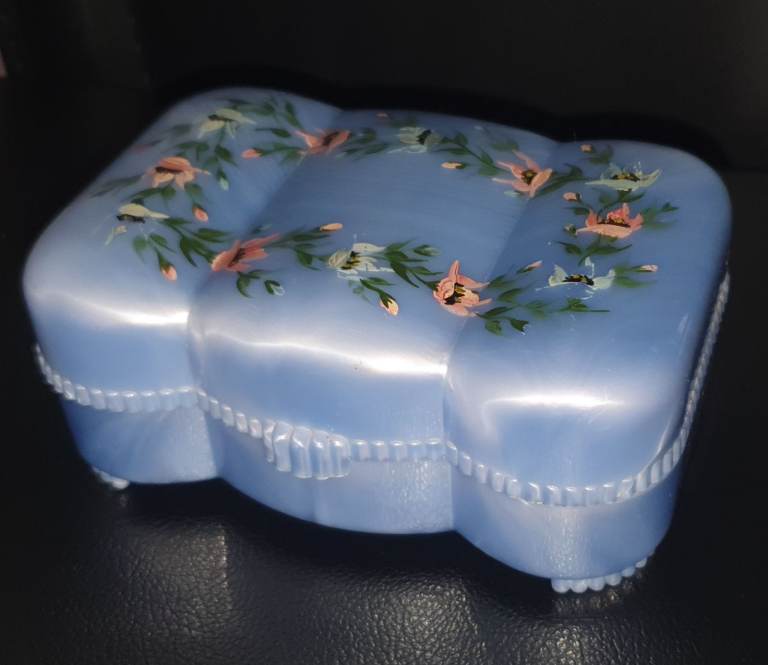 Vintage Retro Blue Plastic Floral Sewing Spool Thimble Case Storage Box 1950s