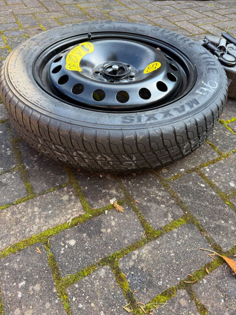 Ford Kuga space saver spare wheel and tools