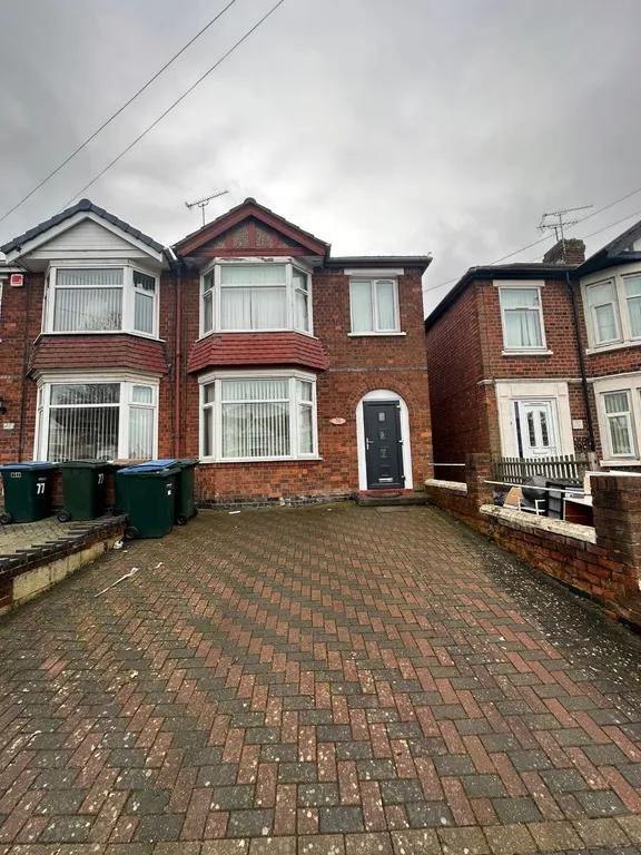🏡 Spacious 3-Bedroom Family Home | Sewall Highway, Coventry, CV2