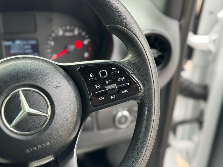 2022 Mercedes-Benz Sprinter 3.5t Progressive Chassis Cab CHASSIS CAB DIESEL Manual