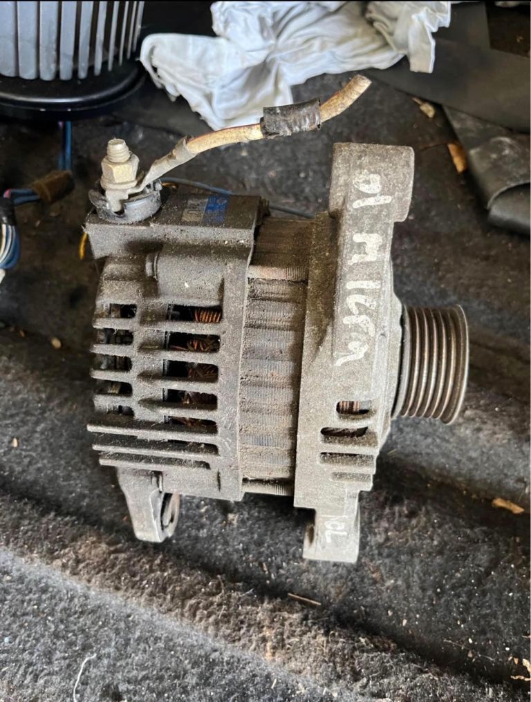 2001 Nissan micra 1.0 petrol alternator