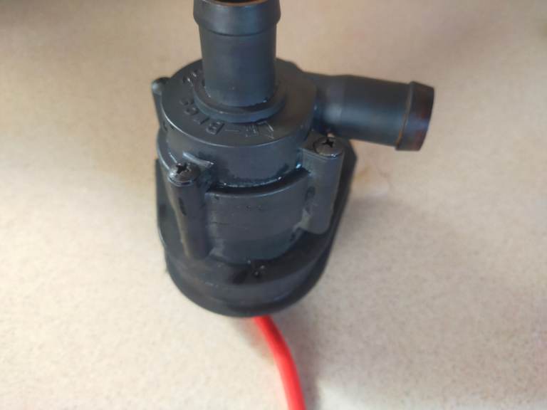 image for Auxiliary Water pump 12v new