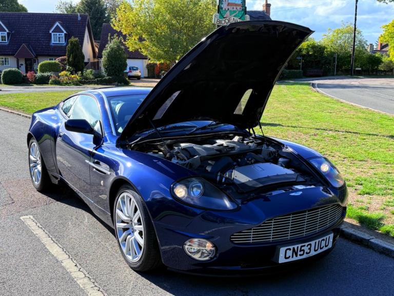 2004 Aston Martin Vanquish 5.9 Coupe 2dr Petrol Manual (396 g/km, 460 bhp) COUPE Petrol Manual