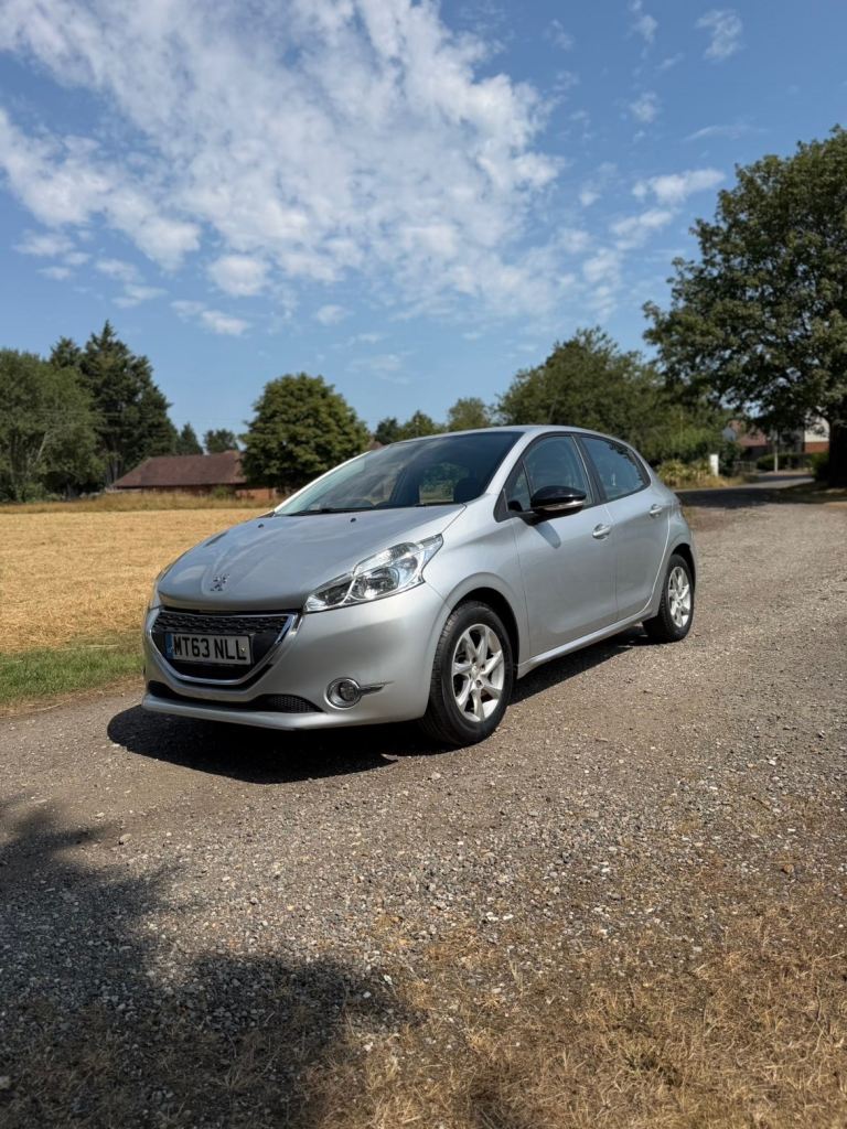 Peugeot 208 1L 89k miles