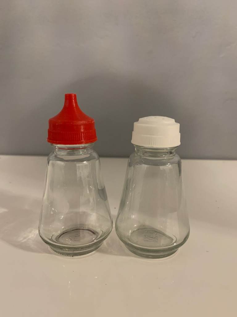 Salt And Pepper Shaker Pots Red And White Tops 9cm 