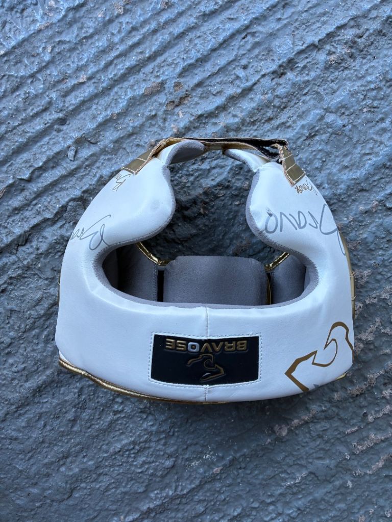 Boxing head guard.