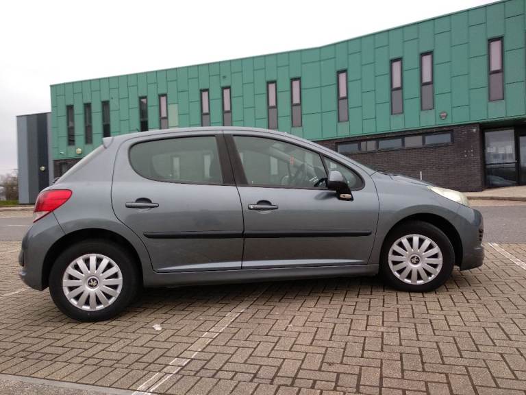 Very Tidy 2010 Peugeot 207 Hatchback 1.4 S (AC) (09) 5d, 128k on the clock, 2 previous owners