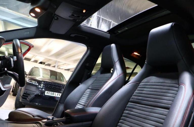 MERCEDES-BENZ GLA CLASS 2.1 GLA220d AMG Line (Premium Plus) 7G-DCT 4MATIC Euro