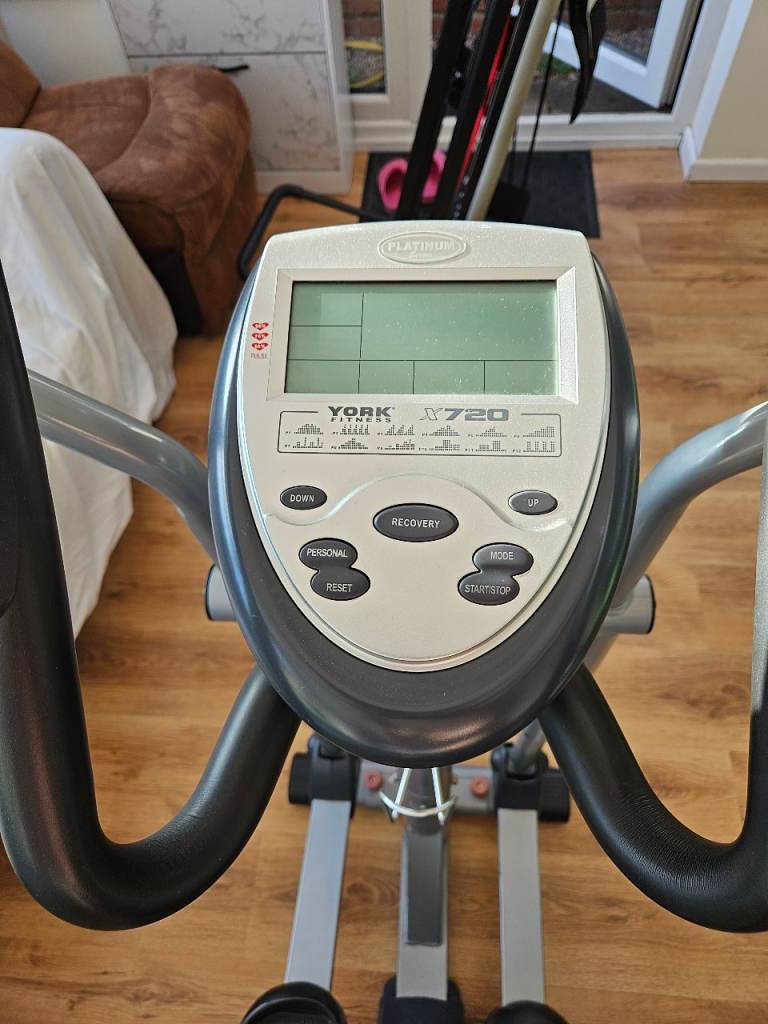 York T720 Elliptical Trainer – Good Condition